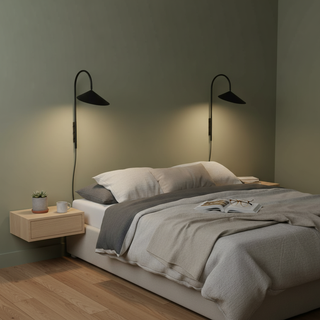 Arum Wall Lamp