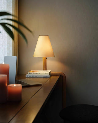 Bend Wood Table Lamp 8.7"
